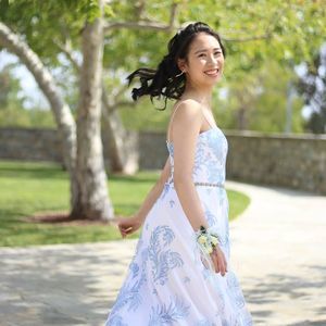 Meet your Posher, Josephine